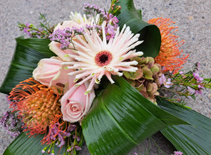Bloemstuk Nutan