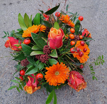 Afbeelding in Gallery-weergave laden, Grafstuk rond
